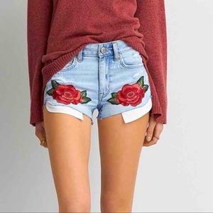 💥HP💥American Eagle outfitters Hi-Rise Shorty super stretchy denim shorts